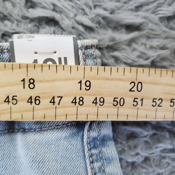 Time And Tru Shorts Womens 18 Light Blue High Rise Bermuda Relaxed Fit *NWT* - Picture 6 of 11